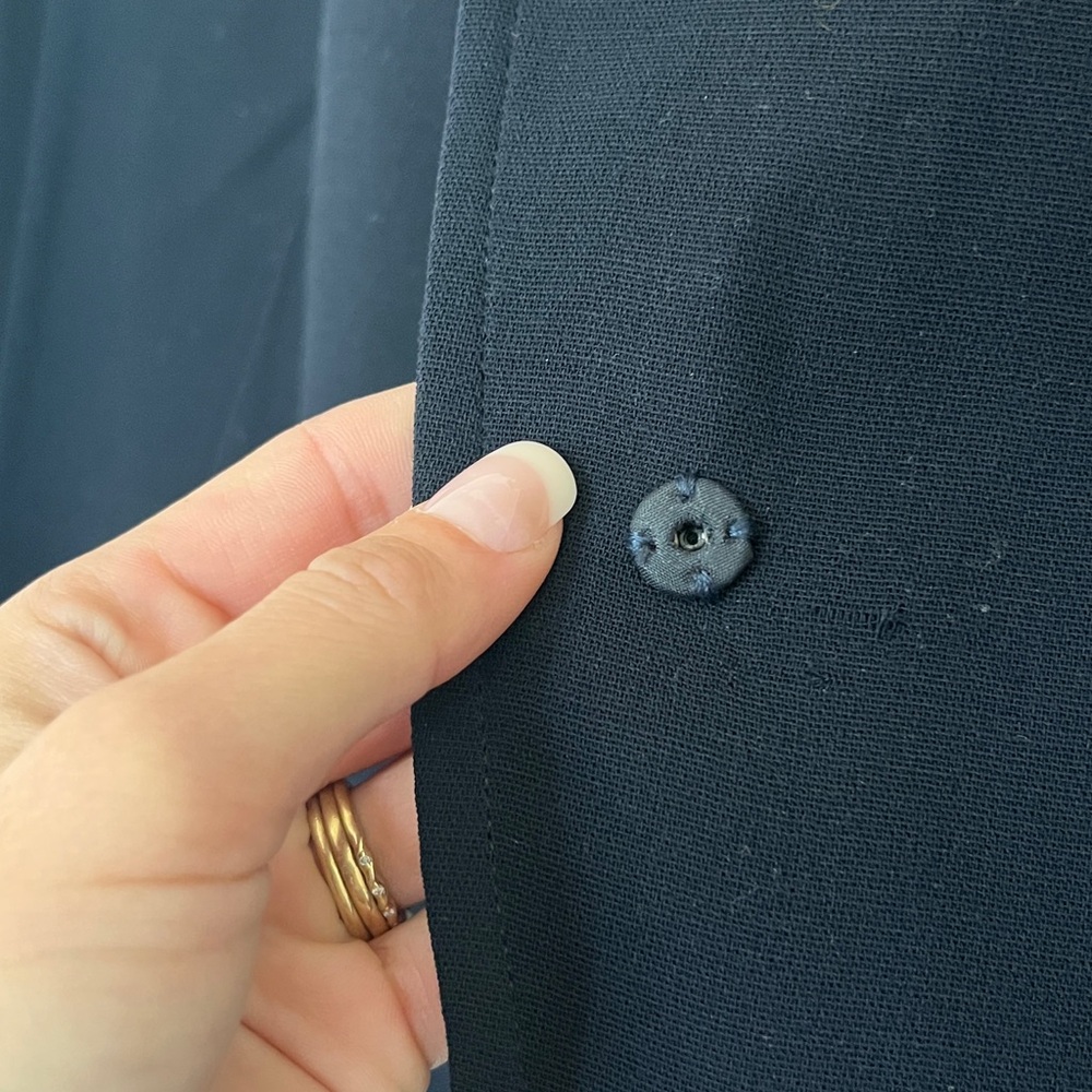 Akris Black Wool Peplum Hem French Cuff
 Women's Blazer size 10 - Picture 13 of 13